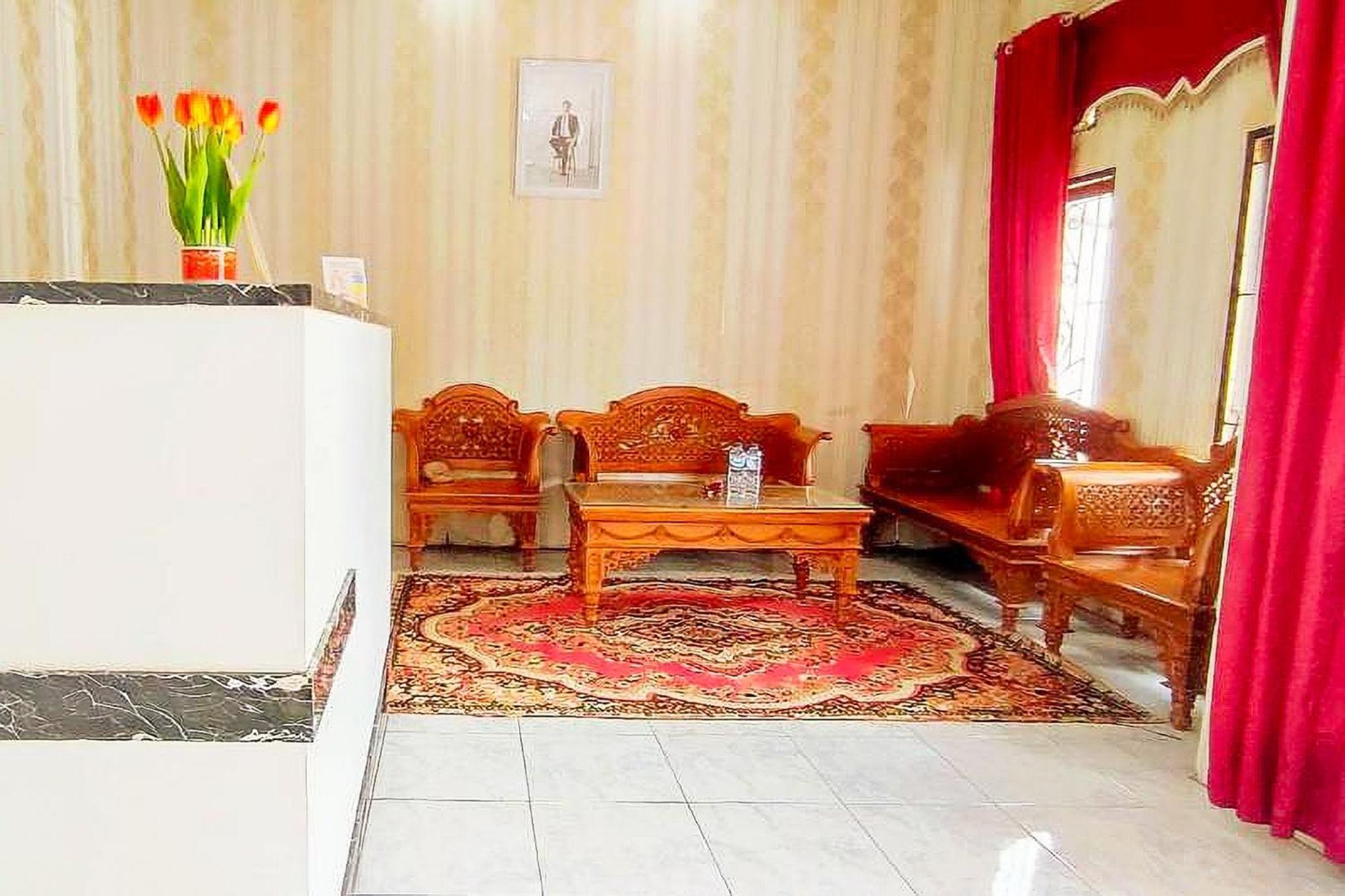 Reddoorz Syariah At Penginapan Eby Padang エクステリア 写真